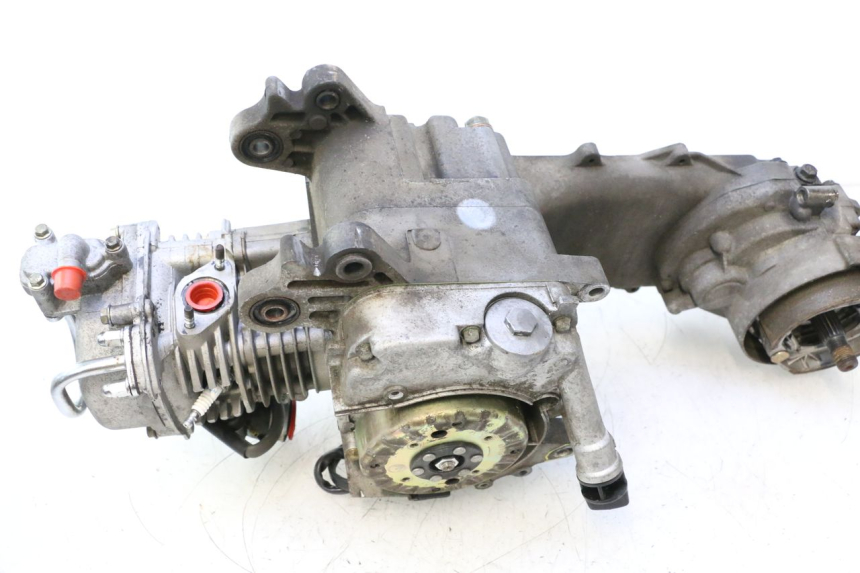 photo de MOTOR PEUGEOT KISBEE 4T 50 (2010 - 2017) - Vista geral