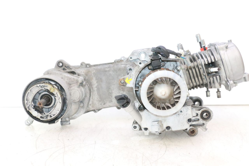 photo de MOTOR PEUGEOT KISBEE 4T 50 (2018 - 2022) - Detalhe da peça