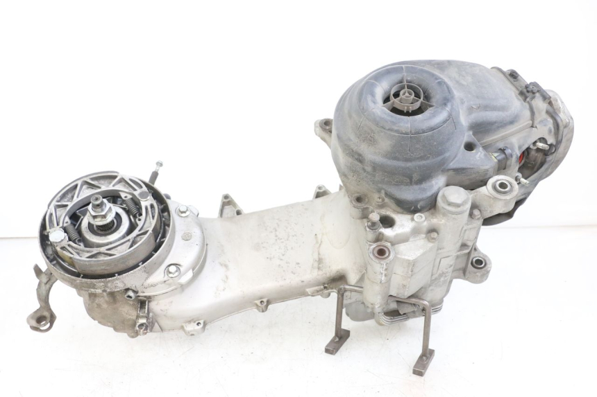 photo de MOTOR PIAGGIO LIBERTY 4T 50 (2018 - 2021) - Outro ângulo de visão