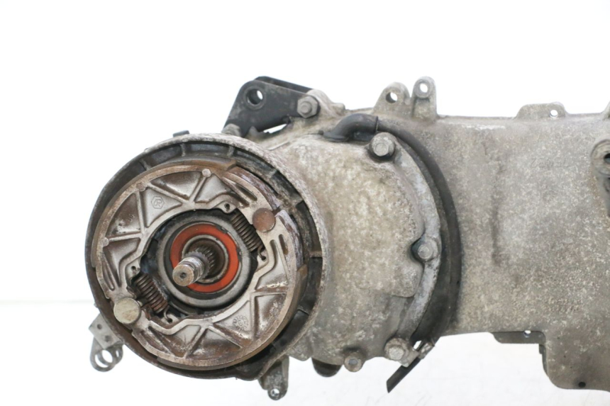 photo de MOTOR PIAGGIO LIBERTY 125 (1998 - 2008) - Detalhes característicos