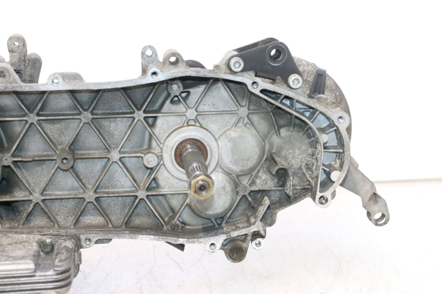 photo de MOTOR PIAGGIO LIBERTY 125 (1998 - 2008) - Outro ângulo de visão