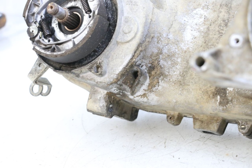 photo de MOTOR PEUGEOT LUDIX 50 (2005 - 2007) - Outro ângulo de visão
