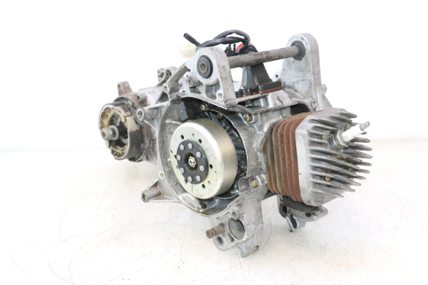 photo de MOTOR PEUGEOT LUDIX PRO 2T 50 (2010 - 2017) - Vista de perfil