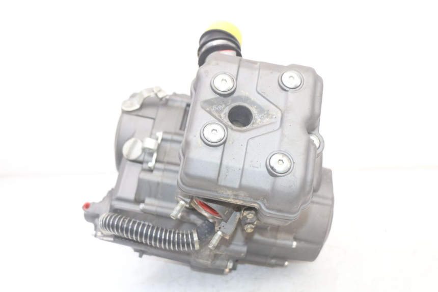 photo de MOTOR MASAI SCRAMBLER SPORT 125 (2021 - 2025) - Ampliação dos componentes