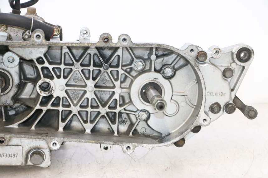 photo de MOTOR SYM MIO 50 (2005 - 2010) - Detalhes característicos