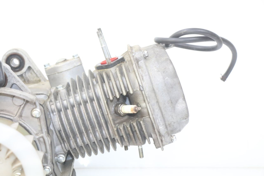 photo de MOTOR ZHONGYU MOVIDAS ZY125T-2 125 (2004 - 2014) - Vista de perto