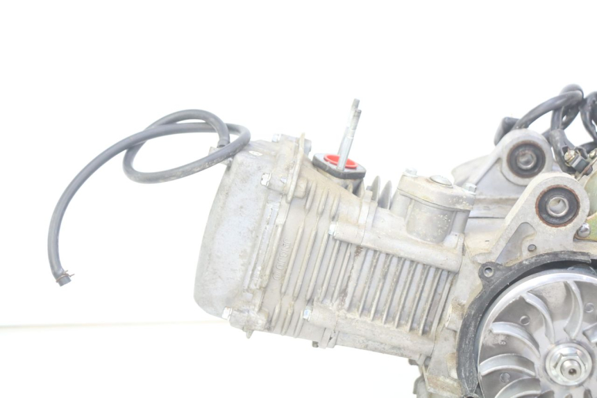 photo de MOTOR ZHONGYU MOVIDAS ZY125T-2 125 (2004 - 2014) - Estado da superfície