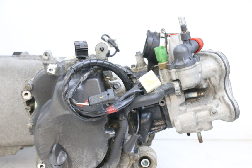 photo de MOTOR PIAGGIO MP3 HPE 350 (2018 - 2020) - Vista de perto