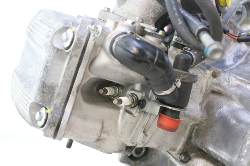 photo de MOTOR PIAGGIO MP3 HPE 530 (2022 - 2026) - Zoom de qualidade