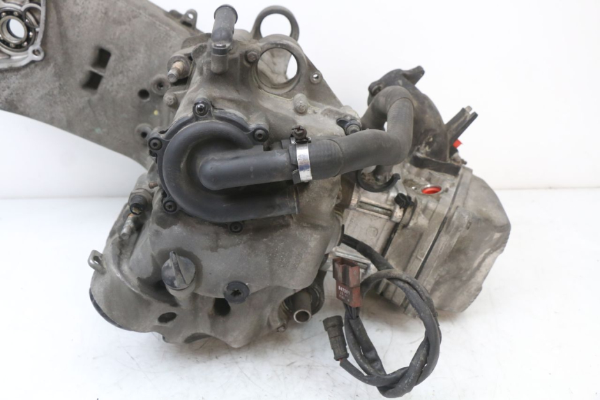 photo de MOTOR PIAGGIO MP3 LT 400 (2007 - 2012) - Detalhes característicos