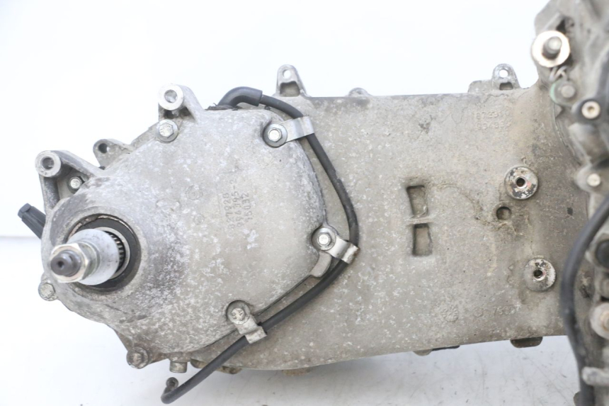 photo de MOTOR PIAGGIO MP3 LT 400 (2007 - 2012) - Detalhes característicos
