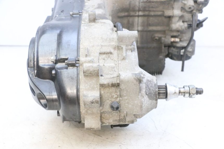 photo de MOTOR PIAGGIO MP3 LT 400 (2007 - 2012) - Outro ângulo de visão