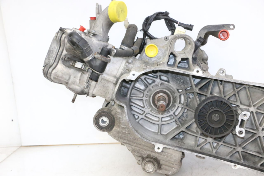 photo de MOTOR PIAGGIO MP3 500 (2014 - 2017) - Detalhes característicos
