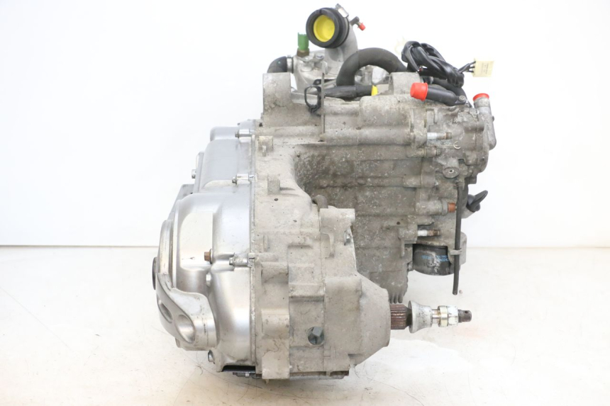 photo de MOTOR PIAGGIO MP3 500 (2016 - 2018) - Detalhes característicos