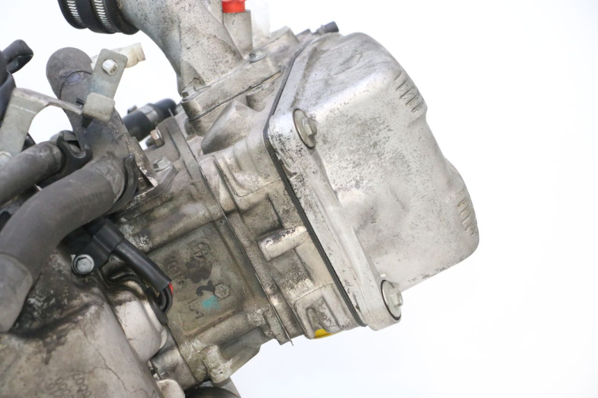 photo de MOTOR PIAGGIO MP3 500 (2016 - 2018) - Ângulo alternativo