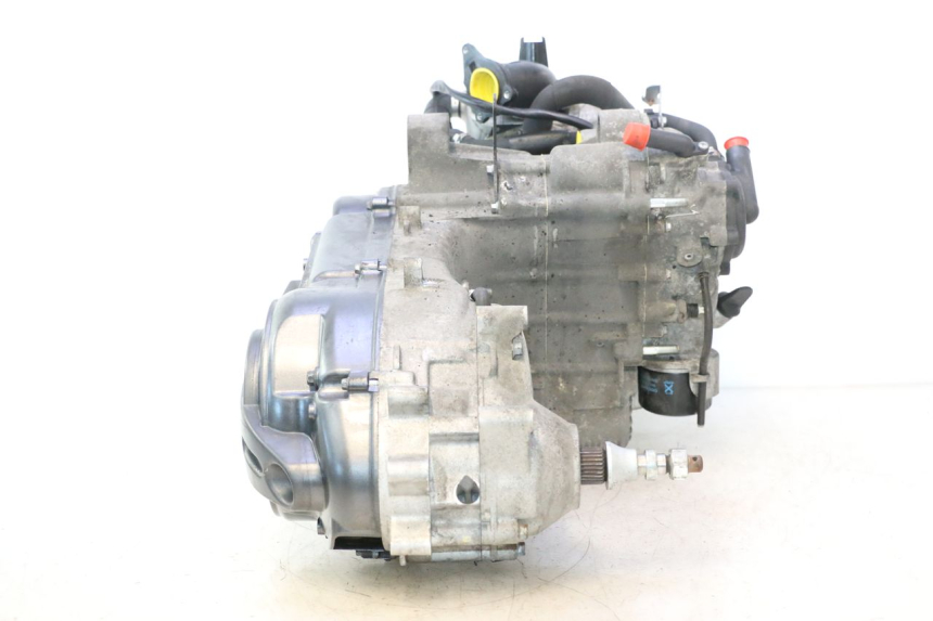 photo de MOTOR PIAGGIO MP3 500 (2011 - 2015) - Outro ângulo de visão