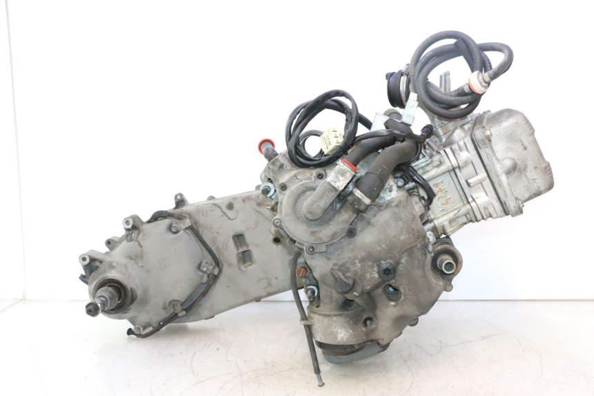 photo de MOTOR PIAGGIO MP3 500 (2016 - 2018) - Detalhes característicos