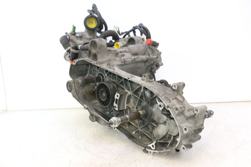 photo de MOTOR PIAGGIO MP3 500 (2016 - 2018) - Estado da superfície