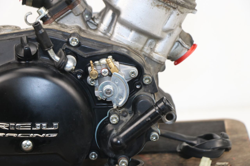 photo de MOTOR RIEJU MRT 50 (2018 - 2021) - Pontos de fixação