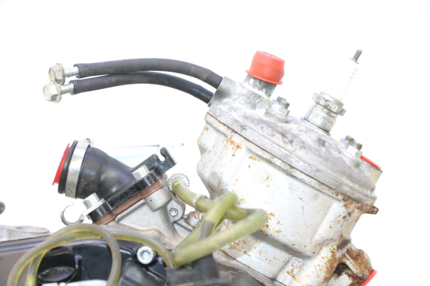 photo de MOTOR RIEJU MRT PRO SUPERMOTARD 50 (2007 - 2018) - Detalhes característicos