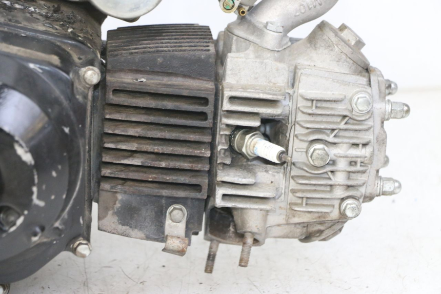 photo de MOTOR NITRO MOTORS SPEEDY 125 - Vista de perto