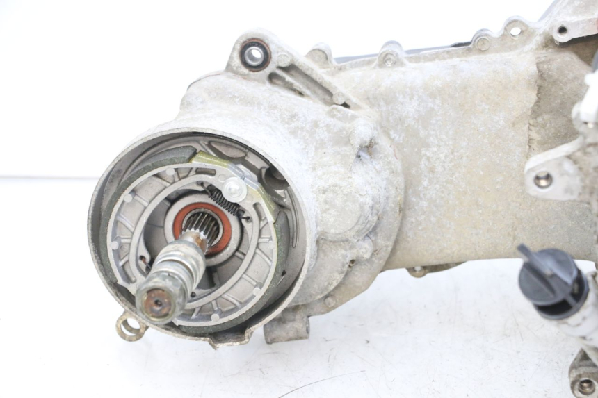 photo de MOTOR JM MOTORS OLDIES GT 4T 50 (2018 - 2025) - Detalhes característicos