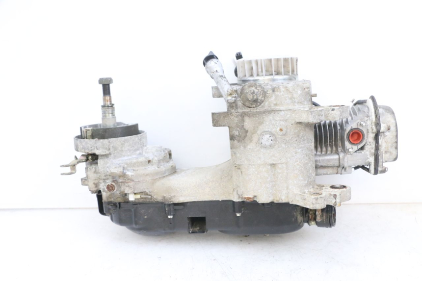 photo de MOTOR JM MOTORS OLDIES GT 4T 50 (2018 - 2025) - Outro ângulo de visão