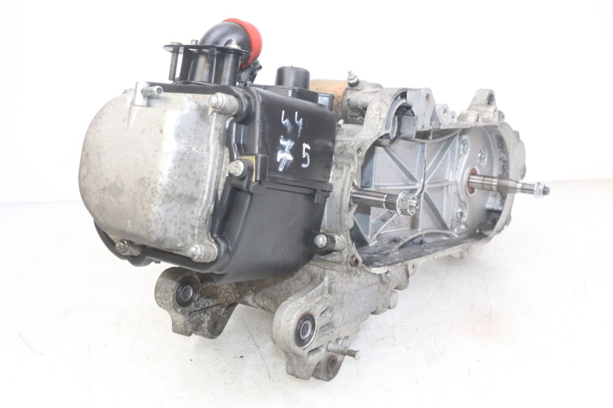 photo de MOTOR JM MOTORS OLDIES RS 4T 50 (2021 - 2024) - Detalhes característicos