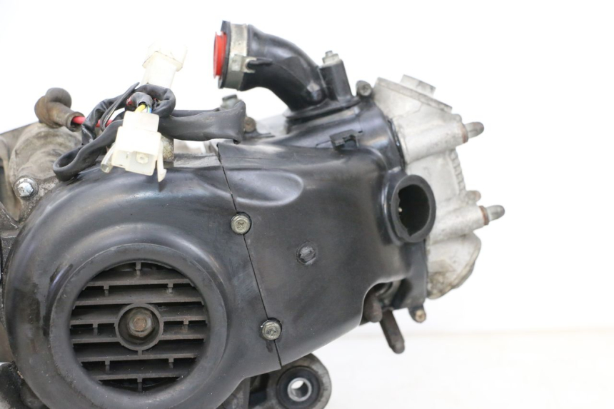 photo de MOTOR SYM ORBIT 2 4T 50 (2008 - 2017) - Detalhes característicos