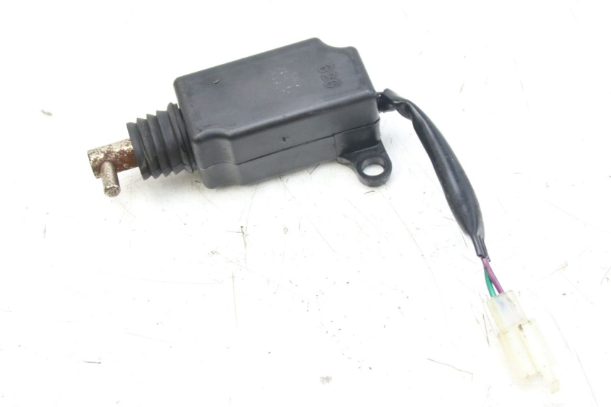 photo de MOTOR DE ABERTURA DO BAÚ SYM FIDDLE 3 III 125 (2014 - 2020) - Outro ângulo de visão