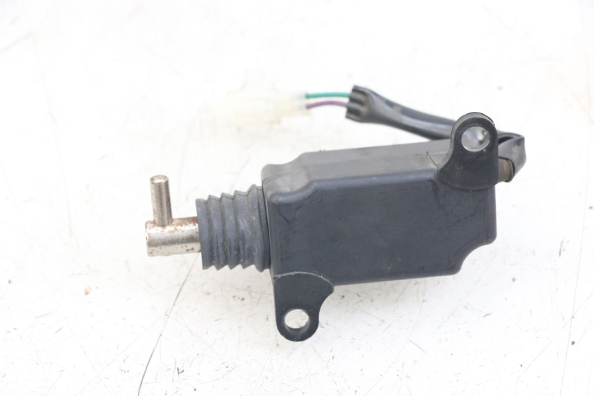 photo de MOTOR DE ABERTURA DO BAÚ SYM FIDDLE 3 III 125 (2014 - 2020) - Detalhe da peça