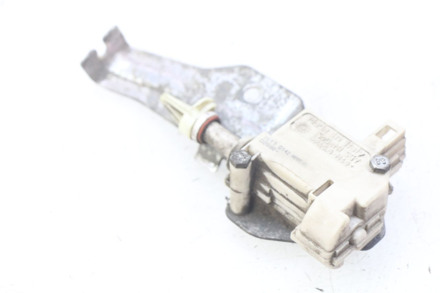 photo de MOTOR DE ABERTURA DO BAÚ PIAGGIO LIBERTY IGET 4T 50 (2015 - 2020) - Detalhe da peça