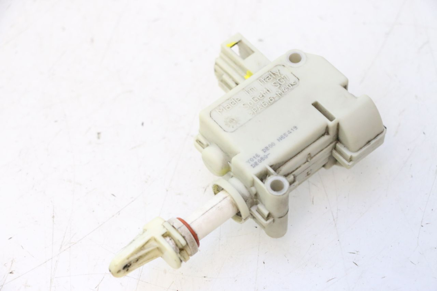 photo de MOTOR DE ABERTURA DO BAÚ PIAGGIO LIBERTY IGET 4T 50 (2015 - 2020) - Vista geral