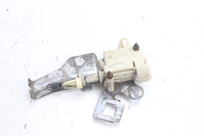 photo de MOTOR DE ABERTURA DO PORTA-MALAS PIAGGIO LIBERTY IGET 4T 50 (2021 - 2025) - Vista principal