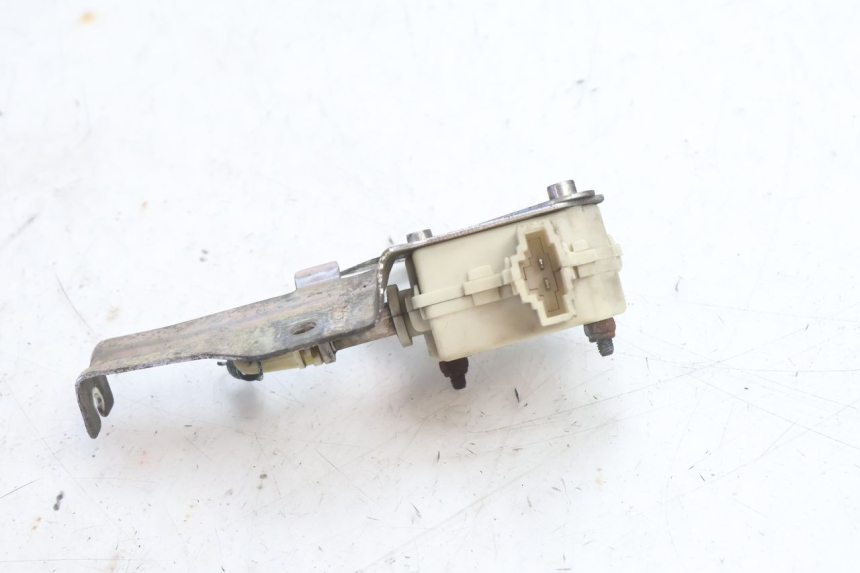 photo de MOTOR DE ABERTURA DO PORTA-MALAS PIAGGIO LIBERTY IGET 4T 50 (2021 - 2025) - Detalhe da peça