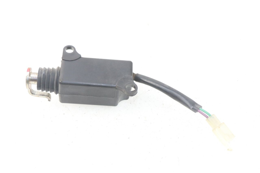photo de MOTOR DE ABERTURA DO BAÚ SYM MIO 100 (2006 - 2017) - Vista principal