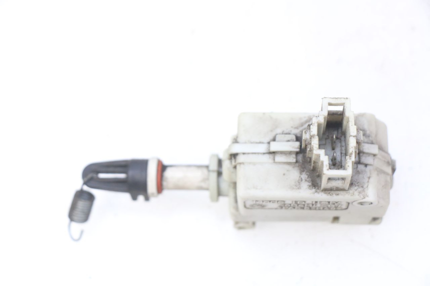 photo de MOTOR DE ABERTURA DO BAÚ PIAGGIO MP3 LT 300 (2010 - 2016) - Zoom do estado de desgaste