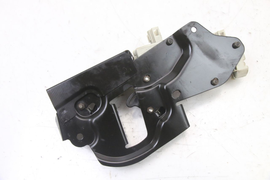 photo de MOTOR DE ABERTURA DO BAÚ PIAGGIO XEVO - X EVO 125 (2007 - 2017) - Ampliação técnica