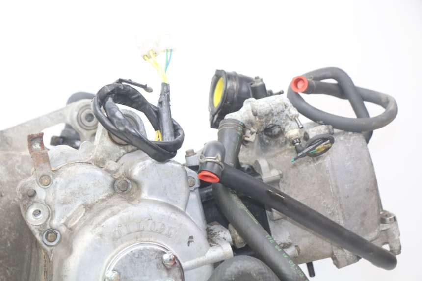 photo de MOTOR KYMCO PEOPLE 250 (2004 - 2008) - Estado da superfície