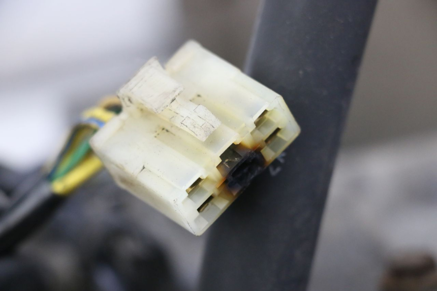 photo de MOTOR PEUGEOT ELYSTAR 125 (2002 - 2007) - Zoom do estado de desgaste