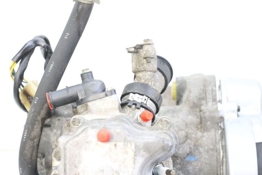 photo de MOTOR PEUGEOT ELYSTAR 125 (2002 - 2007) - Estado da superfície