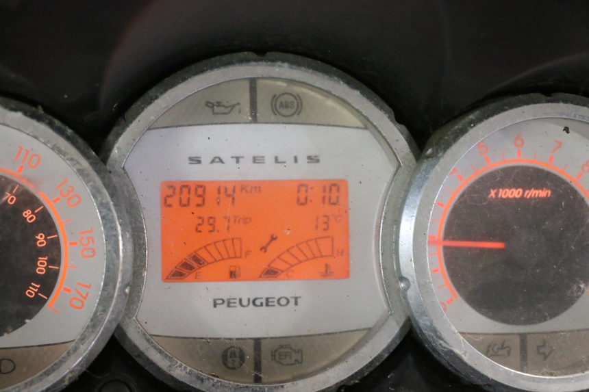 photo de MOTOR PEUGEOT SATELIS COMPRESSOR K15 125 (2006 - 2009) - Zoom do estado de desgaste