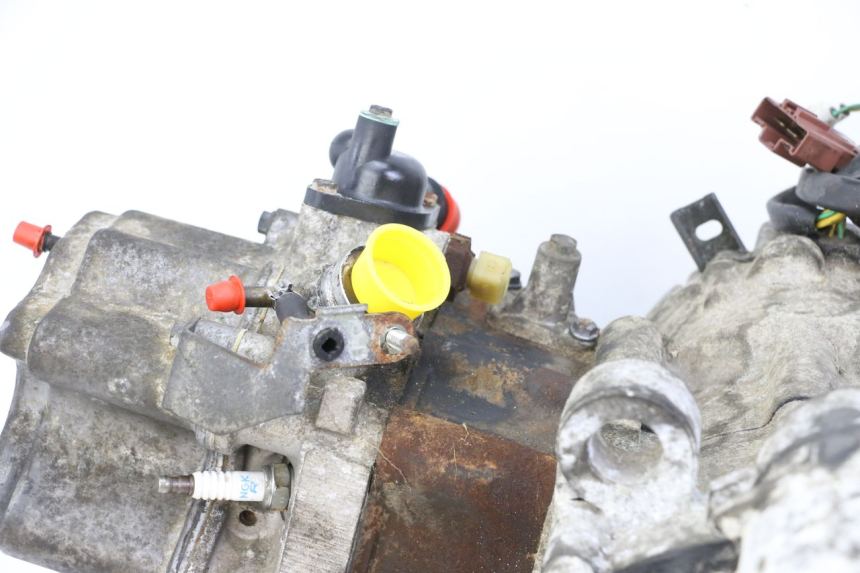 photo de MOTOR PEUGEOT SATELIS COMPRESSOR K15 125 (2006 - 2009) - Pontos de fixação
