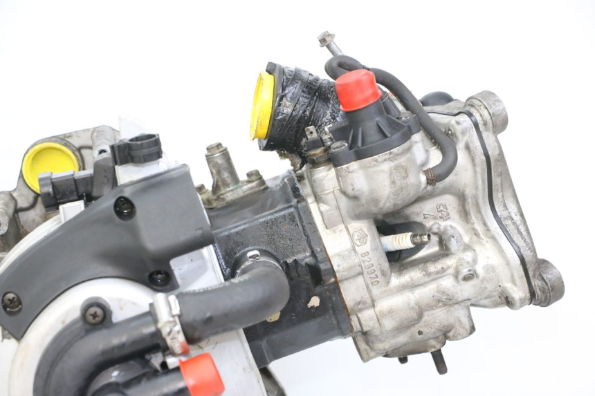 photo de MOTOR PIAGGIO BEVERLY 125 (1998 - 2005) - Vista de perto