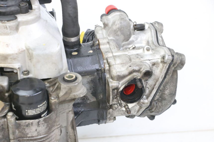 photo de MOTOR PIAGGIO BEVERLY 125 (1998 - 2005) - Outro ângulo de visão