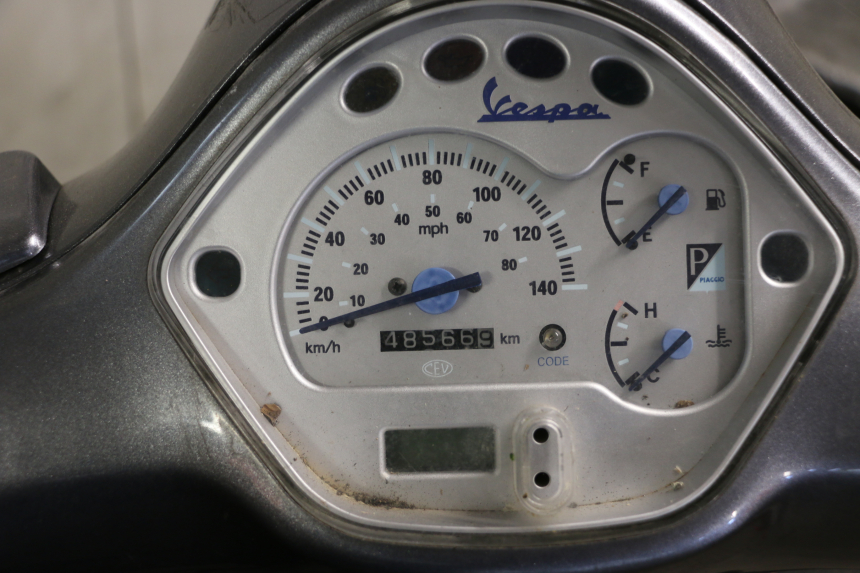 photo de MOTOR PIAGGIO VESPA GRANTURISMO 125 (2003 - 2007) - Vista de perfil