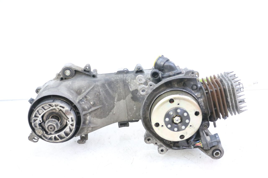 photo de MOTOR PIAGGIO VESPA LX 2T 50 (2005 - 2013) - Vista de perto