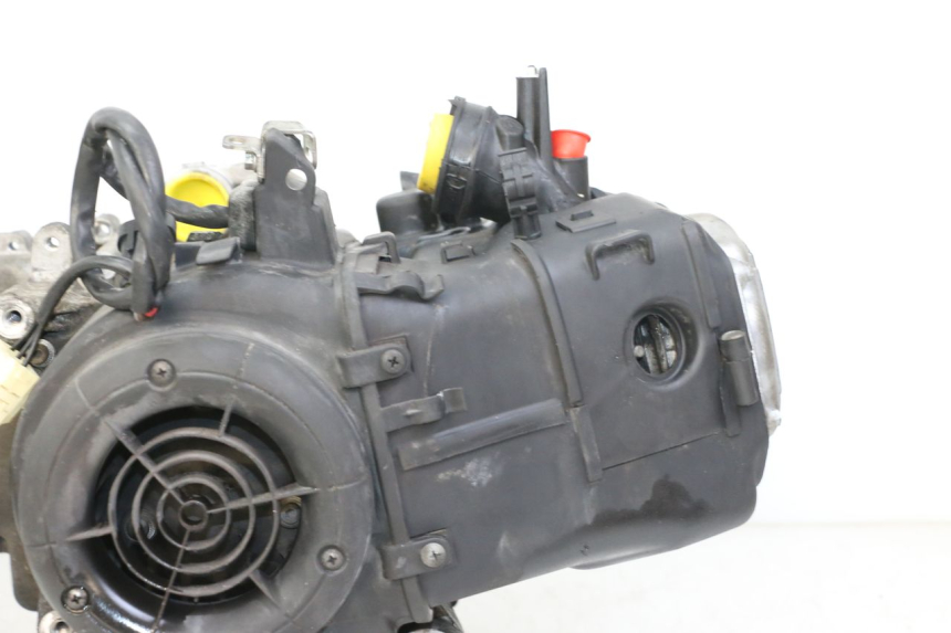 photo de MOTOR PIAGGIO VESPA LX IE 125 (2010 - 2012) - Vista de perto