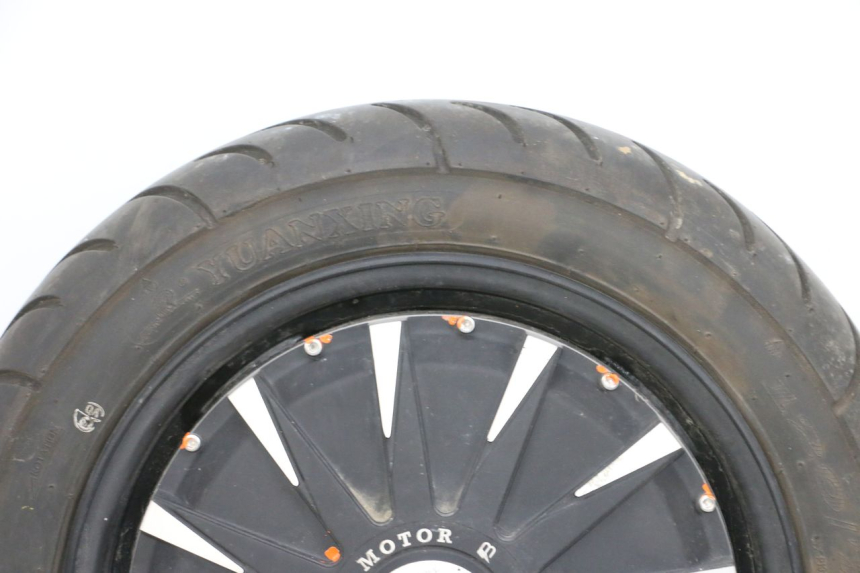 photo de MOTOR EFUN PUSA 1 - Detalhes característicos