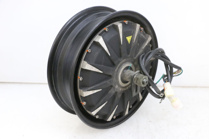 photo de MOTOR EFUN PUSA 1 - Detalhes característicos